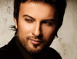 Tarkan kendini eve kapattı!