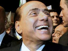 Berlusconi bir de bakanlığı üstlendi