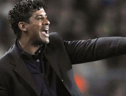 Yönetim Rijkaard'ın prensini sildi