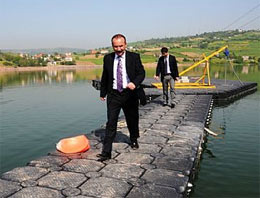 Alkışlar İzmit Belediye başkanına