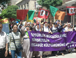 İranın PKKlıları idam etmesine protesto