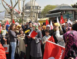 SP'li kadınlardan ahlaki çöküntü uyarısı