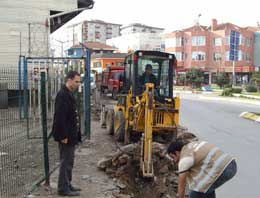 Pendik'te tamirat ekibi her yerde!